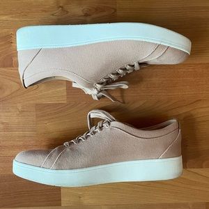 Fitflop Rally Canvas Sneaker in Beige